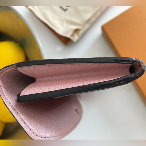 Louis Vuitton Emilie Wallet - Picture 5 of 16